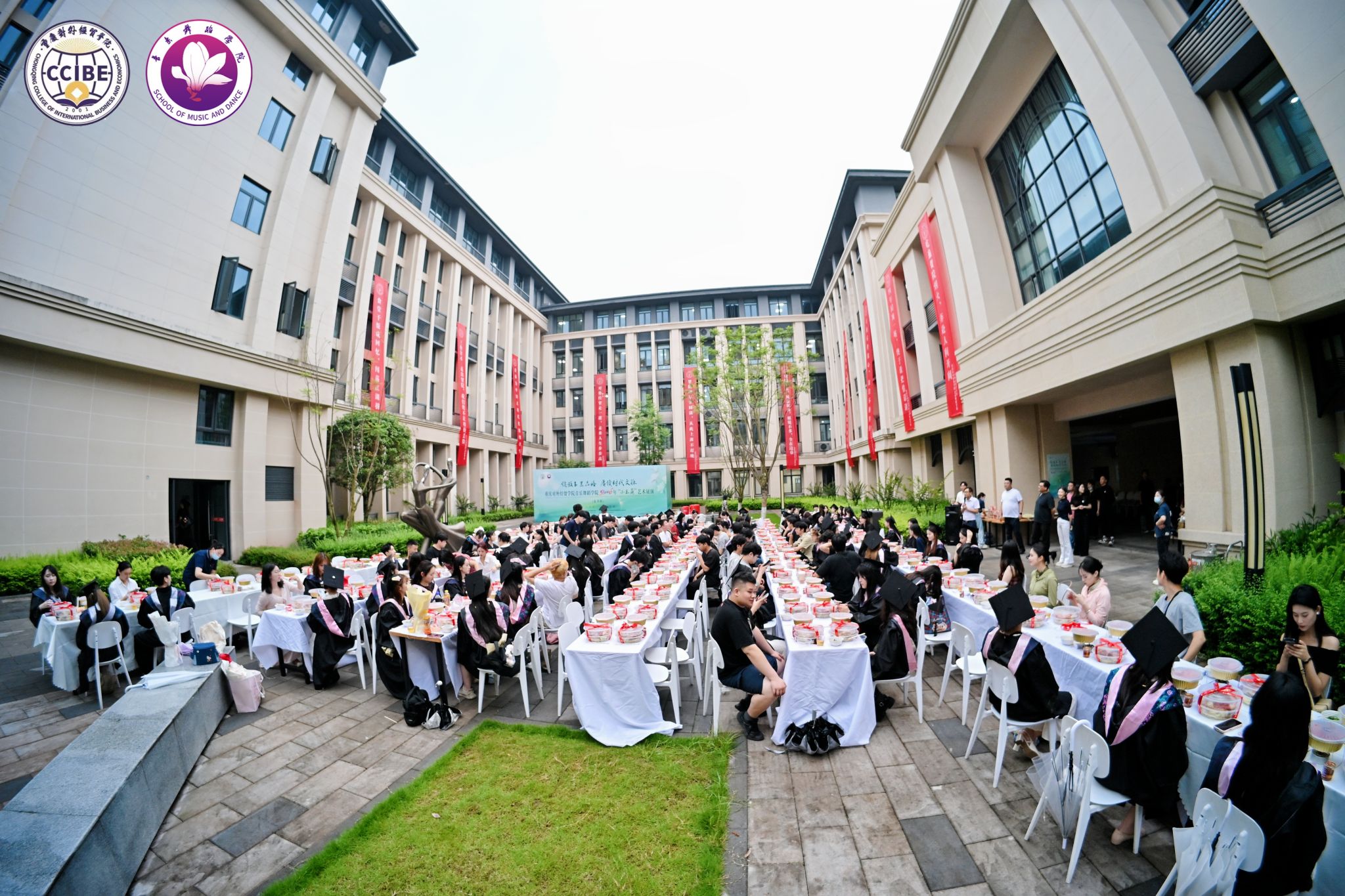 其实这并非一场寻常的聚餐